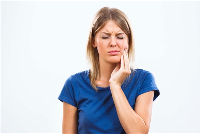 Evde hazırlayabileceğiniz basit karışımlarla diş ağrısından kurtulmak sanıldığı kadar zor değil.--
