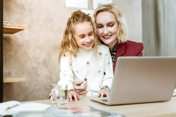 Ebeveynlikte Zaman Yönetimi: Aile ve İş Hayatı Arasında Denge Kurmanın Önemi