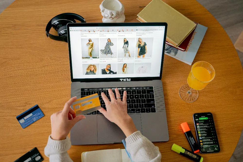 Online Alışverişte Dikkat Edilmesi Gerekenler: Güvenli ve Akıllı Alışveriş İçin İpuçları