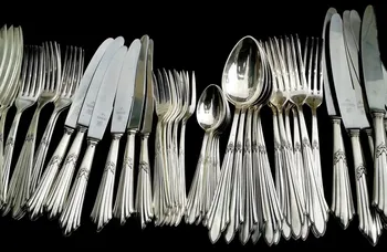 Metal Mutfak Eşyalarını Parlatmanın Doğal Yolları